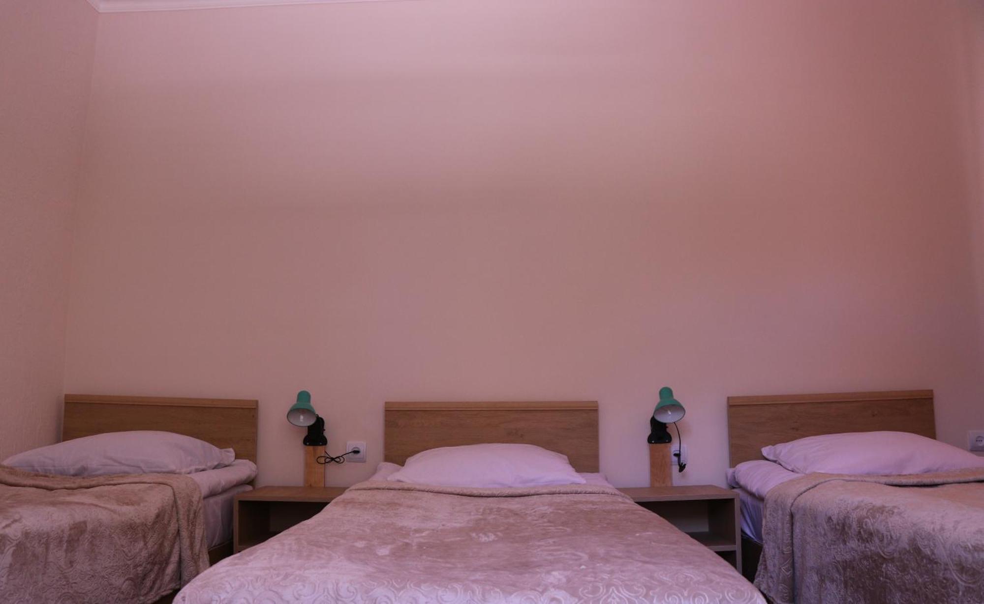 Legend Guest House Yekhegis Exterior photo