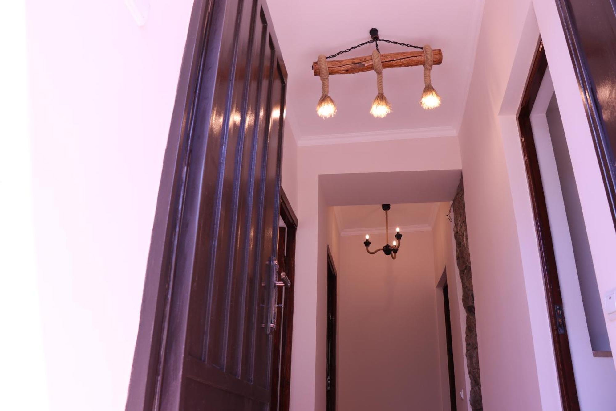 Legend Guest House Yekhegis Exterior photo