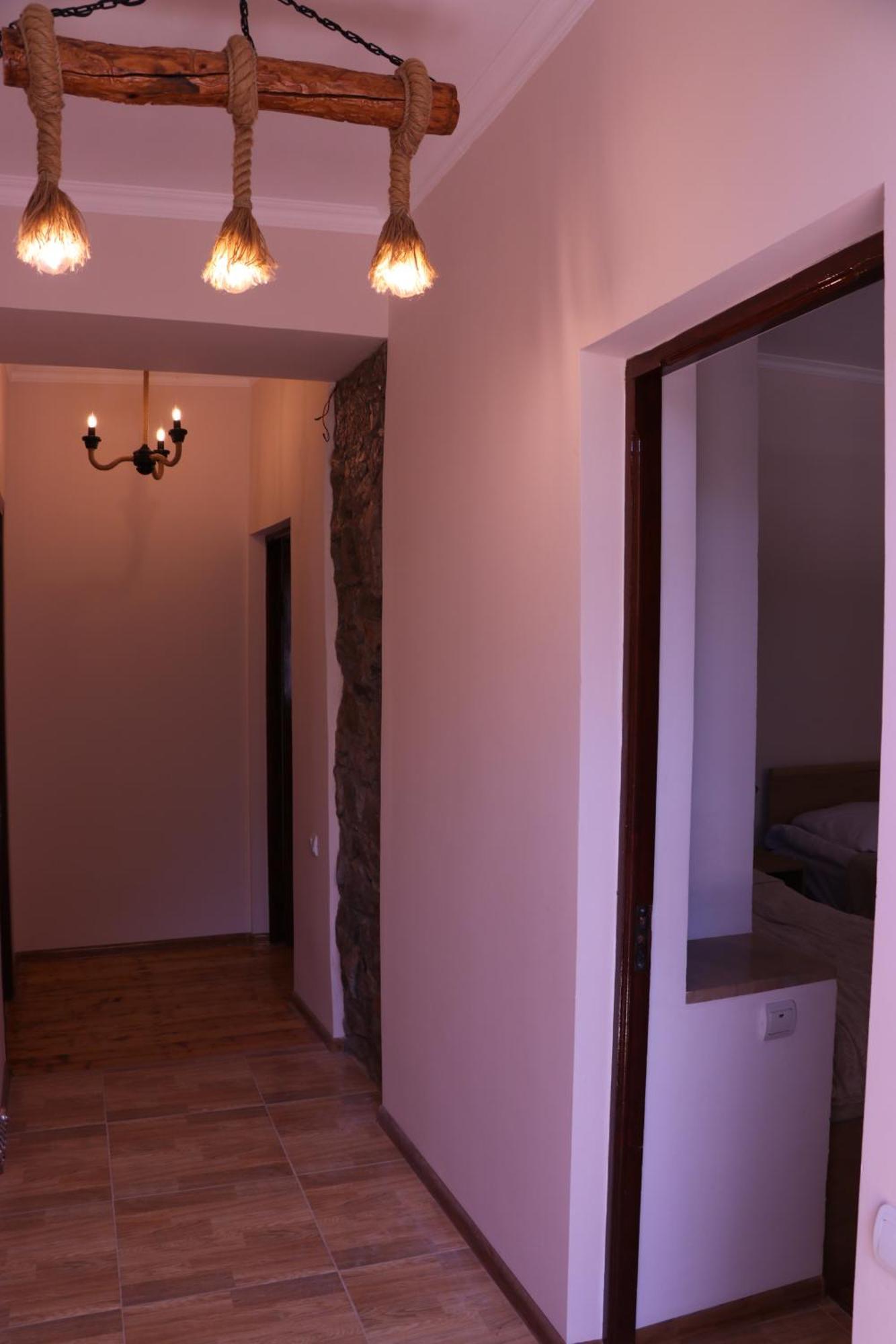 Legend Guest House Yekhegis Exterior photo
