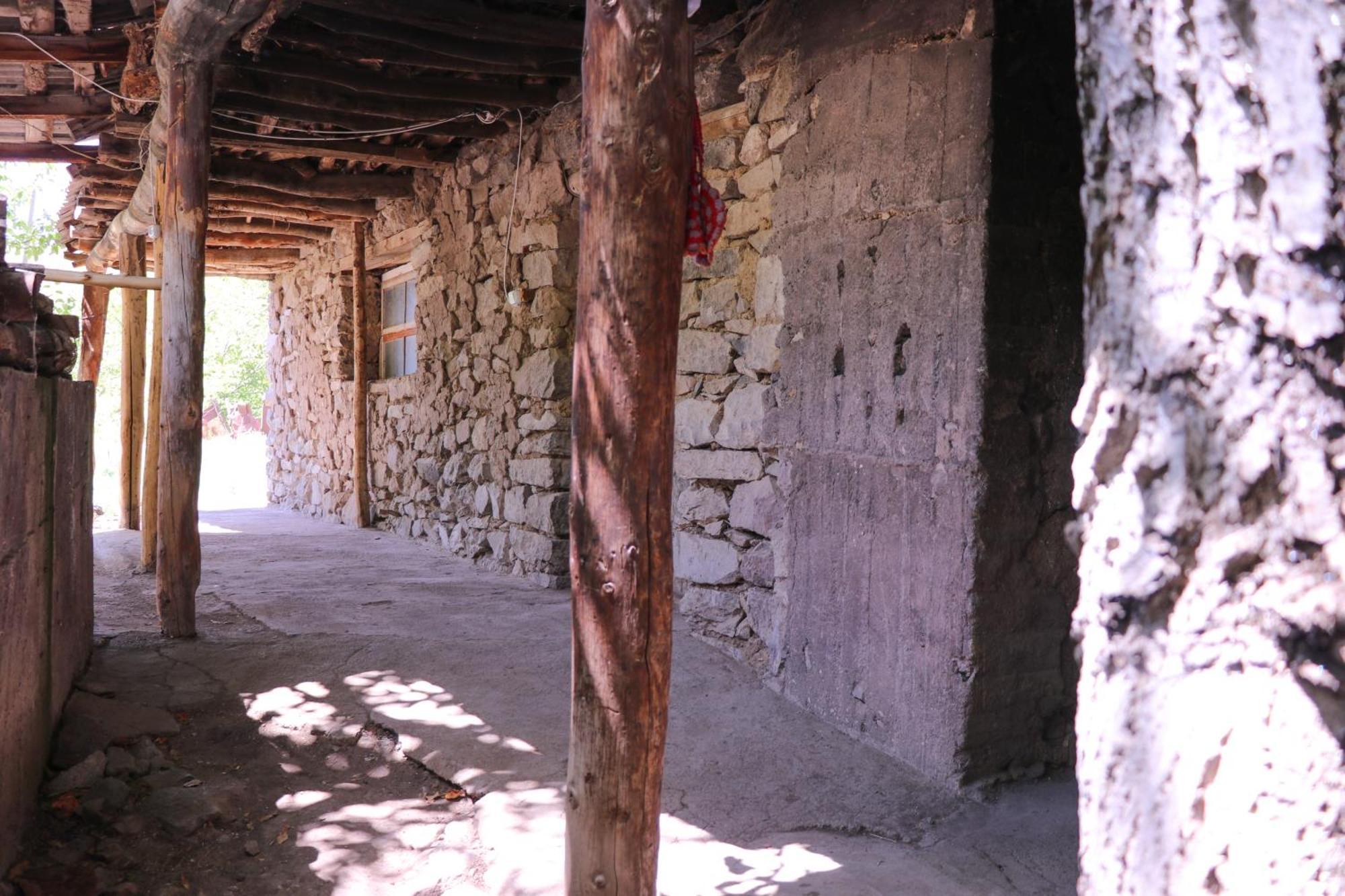 Legend Guest House Yekhegis Exterior photo