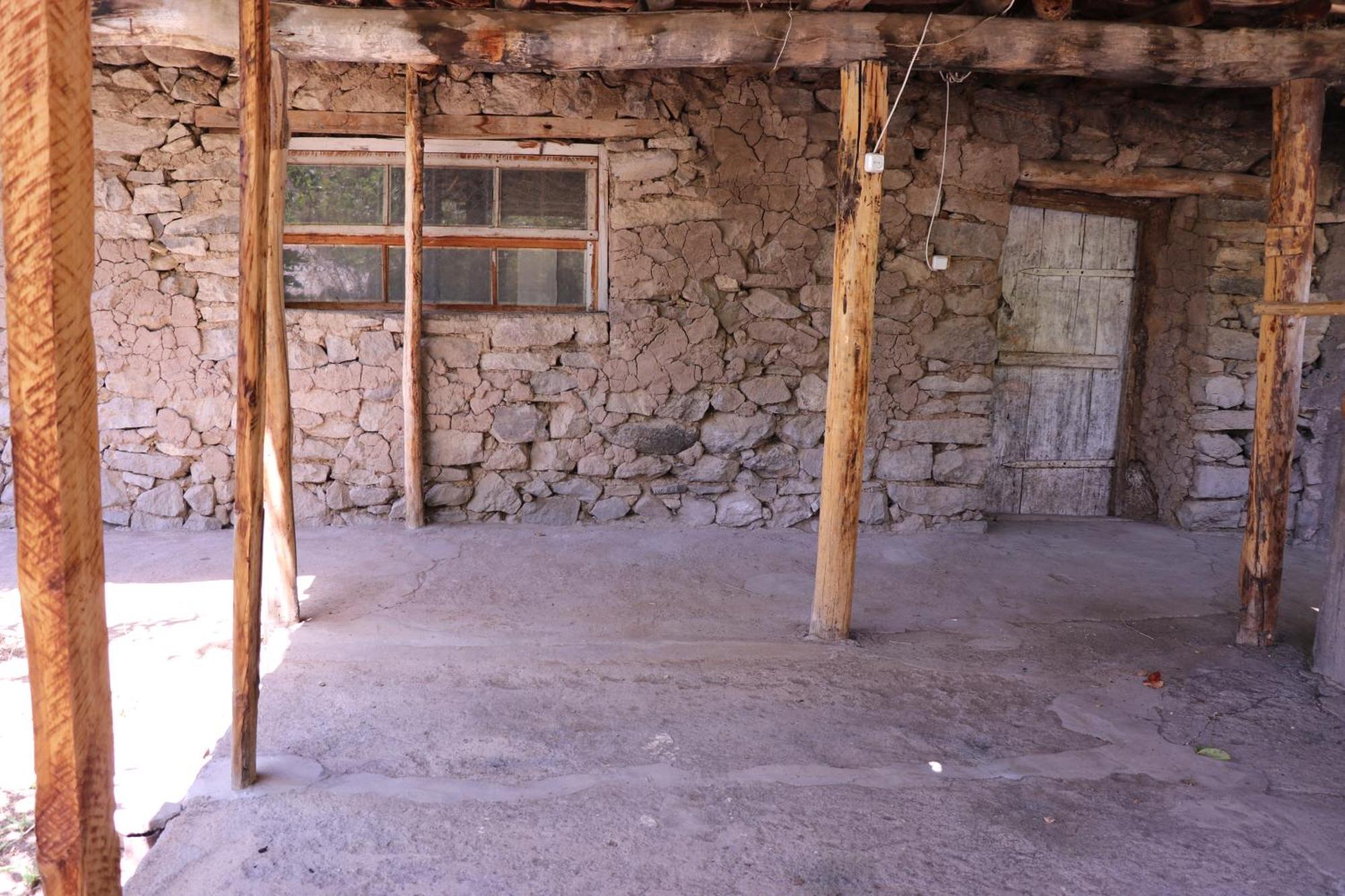 Legend Guest House Yekhegis Exterior photo
