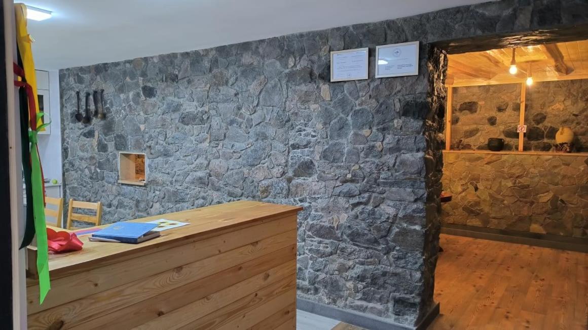 Legend Guest House Yekhegis Exterior photo